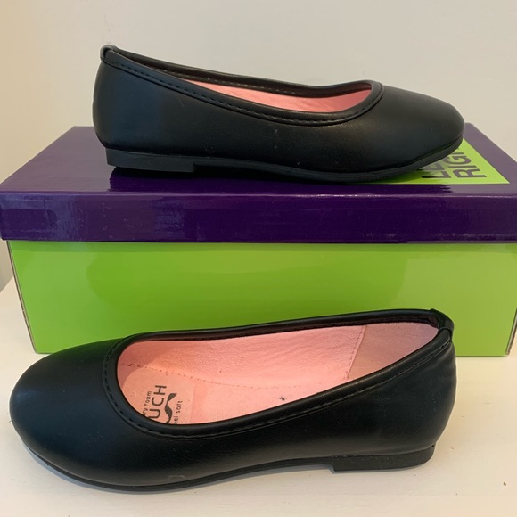 Left & Right girls/toddler black dress shoes. Size 9. - Picture 4 of 7